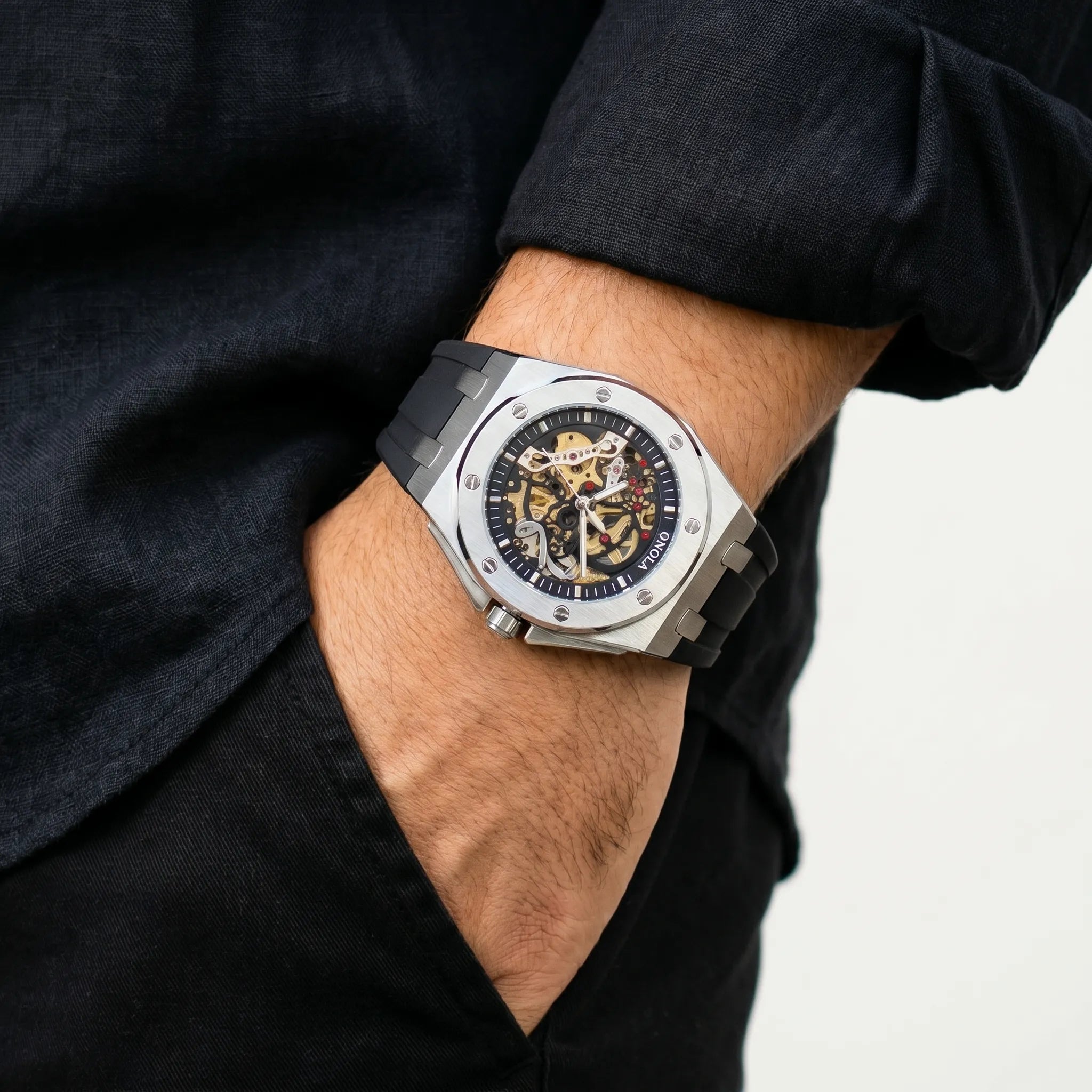 Velmont® Obsidian Crest